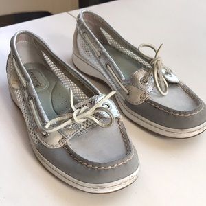 Women’s Sperry white/gray Slip-on shoes!